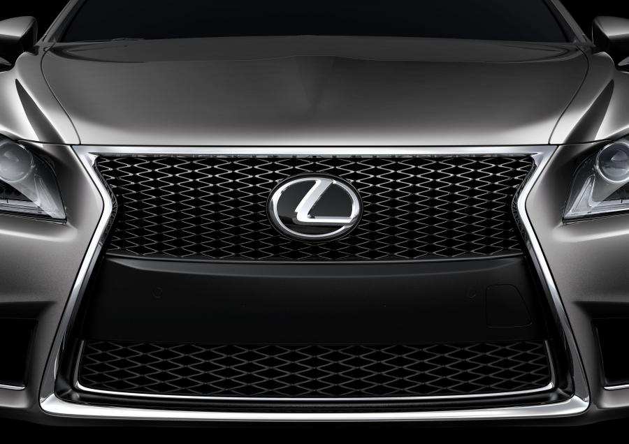  Lexus LS460 F-Sport 2013 года  (фото 41 из 47)